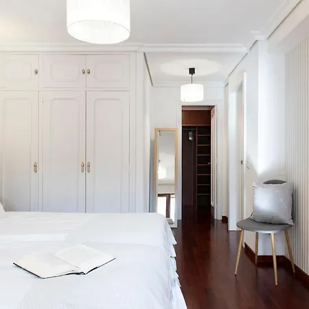 El Castanal Con Piscina Privada Feriehus
