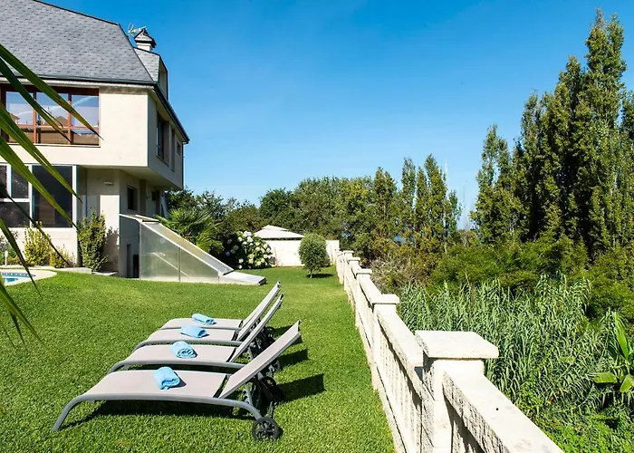 El Castanal Con Piscina Privada Дом отдыха