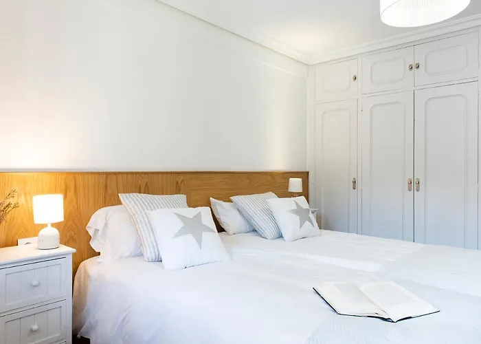 El Castanal Con Piscina Privada Feriehus