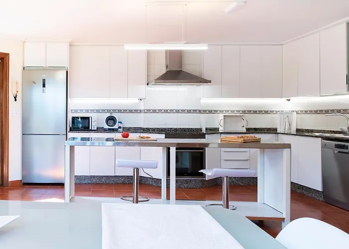 Дом отдыха El Castanal Con Piscina Privada