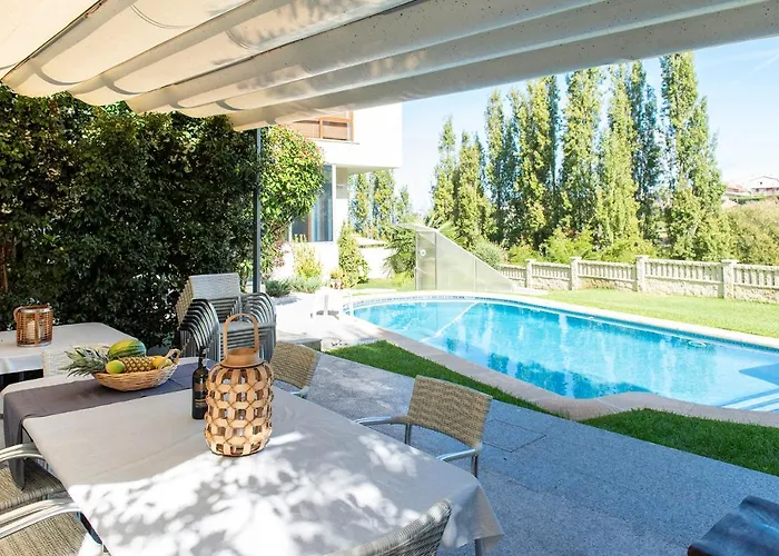 El Castanal Con Piscina Privada Виго